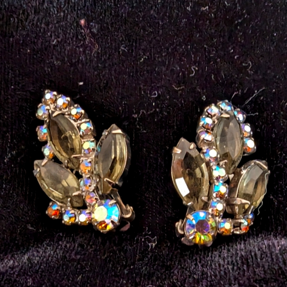 Vintage 50's Clip Earrings with Smoky/Aurora Borealis Stones and Silver Tone
